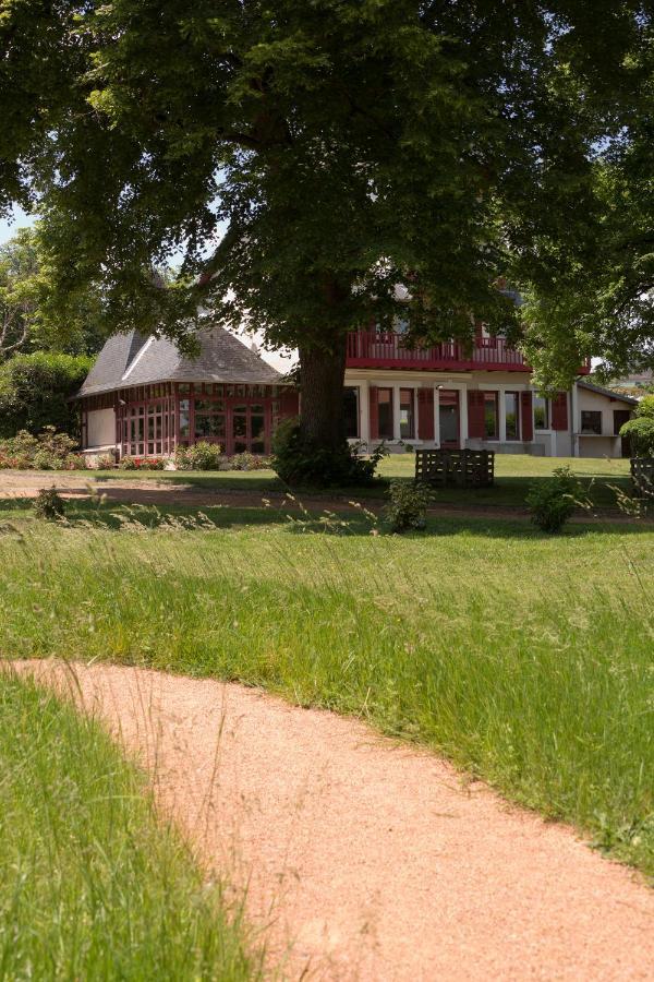 Hotel Le Monde De Charlie Bellerive-sur-Allier Zewnętrze zdjęcie